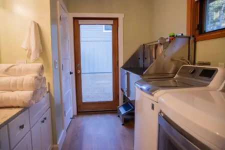 367c995a a57b 4543 a8ec 3e1305427511