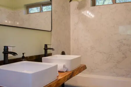 87d2403e bb3b 451d 832d 8212554e1523